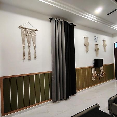 Mini Concept Hotel كُوالا تيرينغانو المظهر الخارجي الصورة
